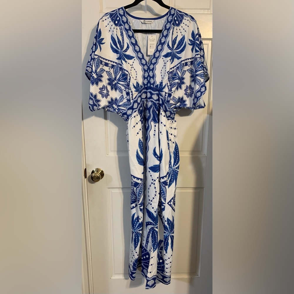 Cupshe Blue and White Floral V‑Neck Swim Coverup Maxi - Picture 5 of 10